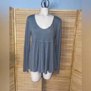 Venus gray babydoll long sleeve tunic top blouse woman’s size Medium or large